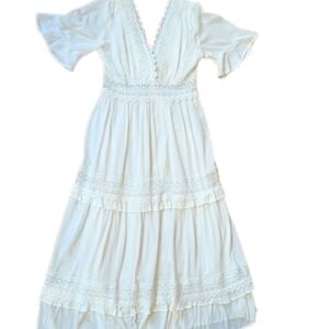 Daphne Lo White Tiered Lace Maxi Dress Flutter Sleeves M Boho Fairy Romantic